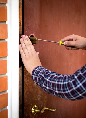 Super Locksmith Services Riverside, IL 708-356-7895 Super Locksmith Services Riverside, IL 708-356-7895